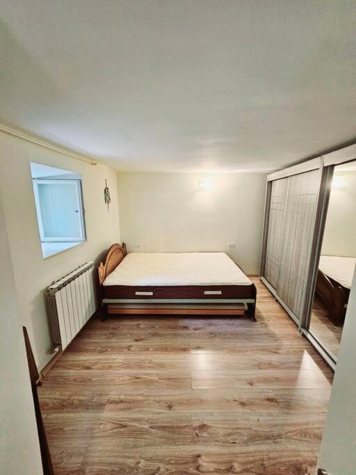 Almond Tree View Apartment Yerusalem Bagian luar foto